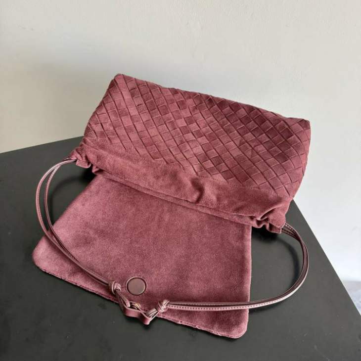 Picture of Bottega Veneta Handbags _SKUfw241655262fw